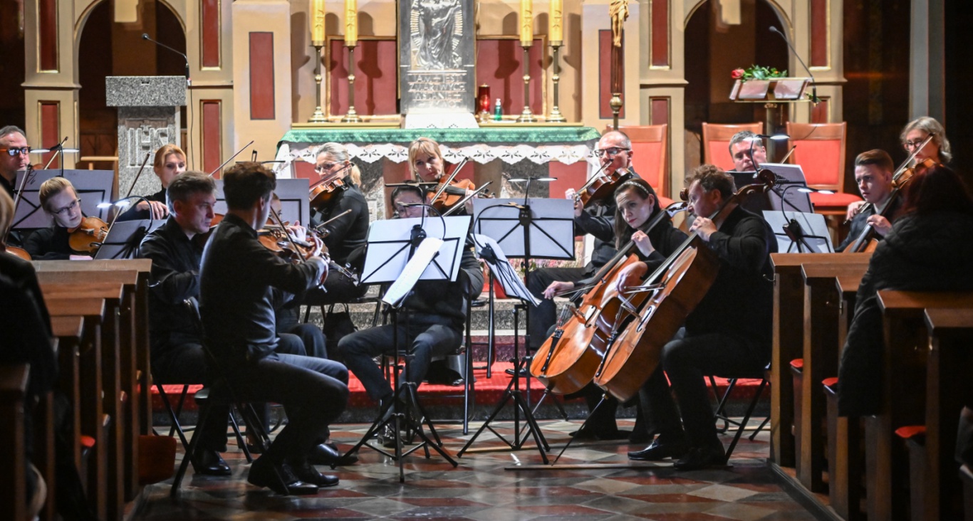 Jesienna serenada - Koncert przy świecach