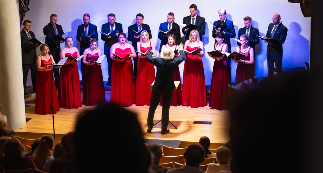 Pieśni poetów / Czwartkowy Wieczór z Chórem