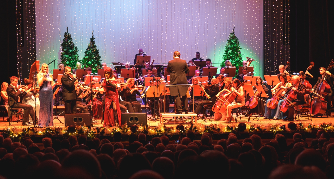 WIEDEŃSKA MOC PRZEBOJÓW / Koncert Sylwestrowy