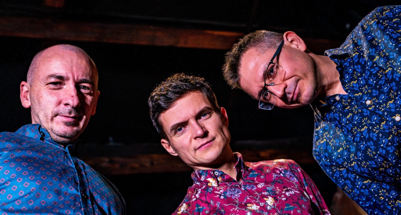 Tubis Trio
